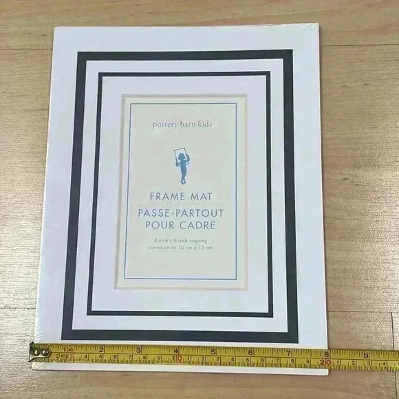 Pottery Barn Kids Navy White Frame Mats Set Of 2: 4x6 & 8x10 Opening - Picture 10 of 11